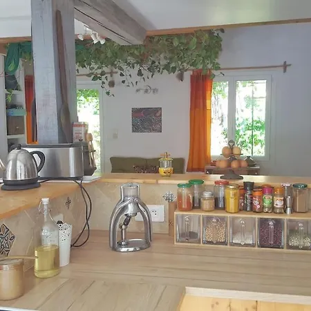 Semesterbostad Petite Maison Climatisee A 2 Pas De La Mer *