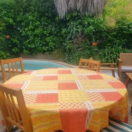 Petite Maison Climatisee A 2 Pas De La Mer Semesterbostad