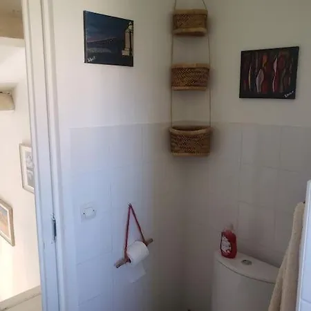 Semesterbostad Petite Maison Climatisee A 2 Pas De La Mer *