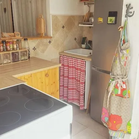 Semesterbostad Petite Maison Climatisee A 2 Pas De La Mer Six-Fours-les-Plages